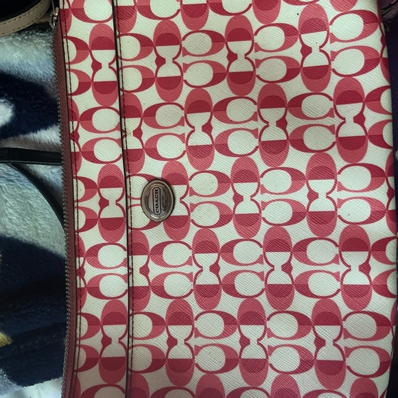 Coach orange and white crossbody purse - Picture 2 of 7